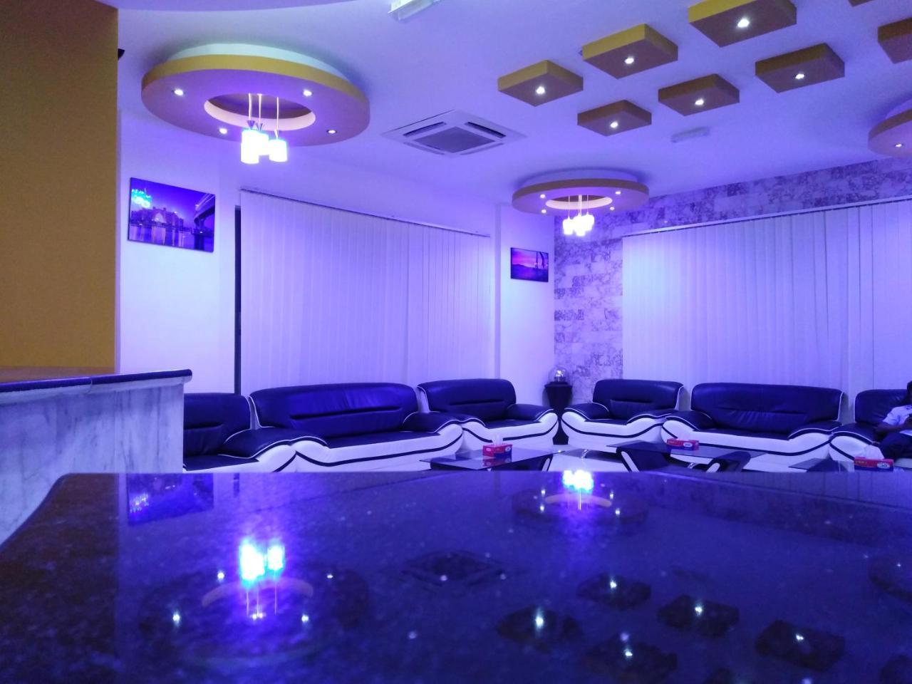 Al Mabila Hotel Seeb Esterno foto